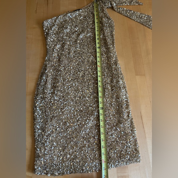 Aidan Mattox Gold Sequin Pearl Mini 1-Shoulder Holiday Party Dress  Sz 4 w/ Flaw - Picture 15 of 15